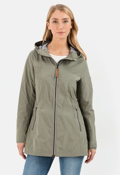 Jackets & Vests Khaki Refashion Womenswear Camel Active Windbreaker Made From Recycled Polyester